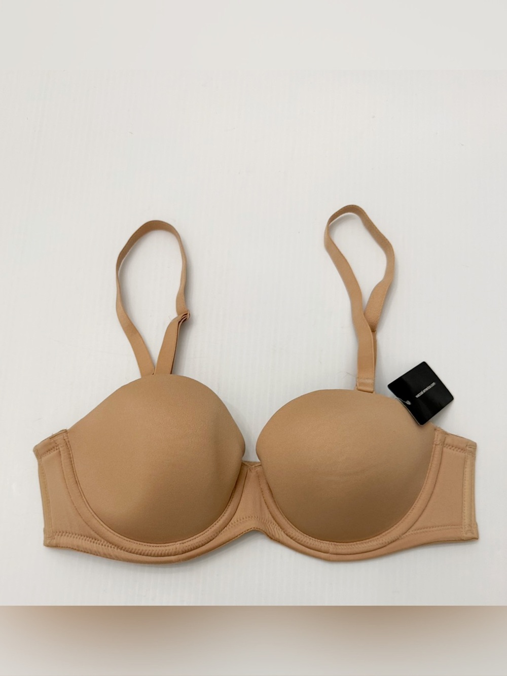 NWT - Wacoal - Red Carpet Strapless Underwire Bra - 34B